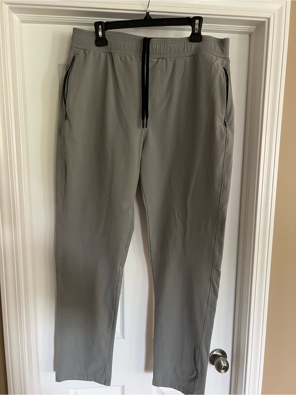 Public Rec Men's Gray Stretch Drawstring Pants. 38x34.